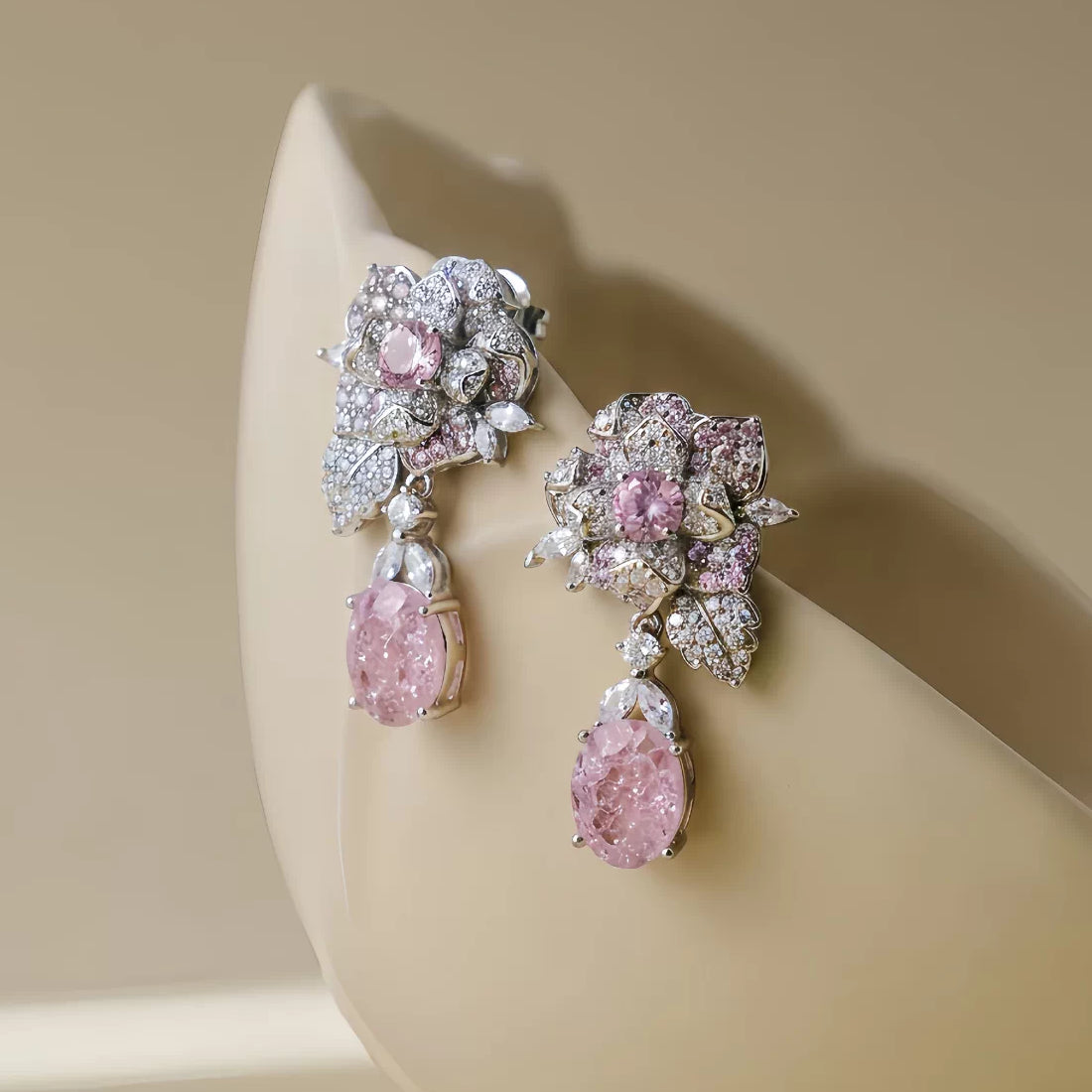 Vintage Floral Earrings with Teardrop Design