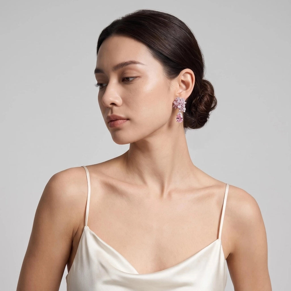 Vintage Floral Earrings with Teardrop Design